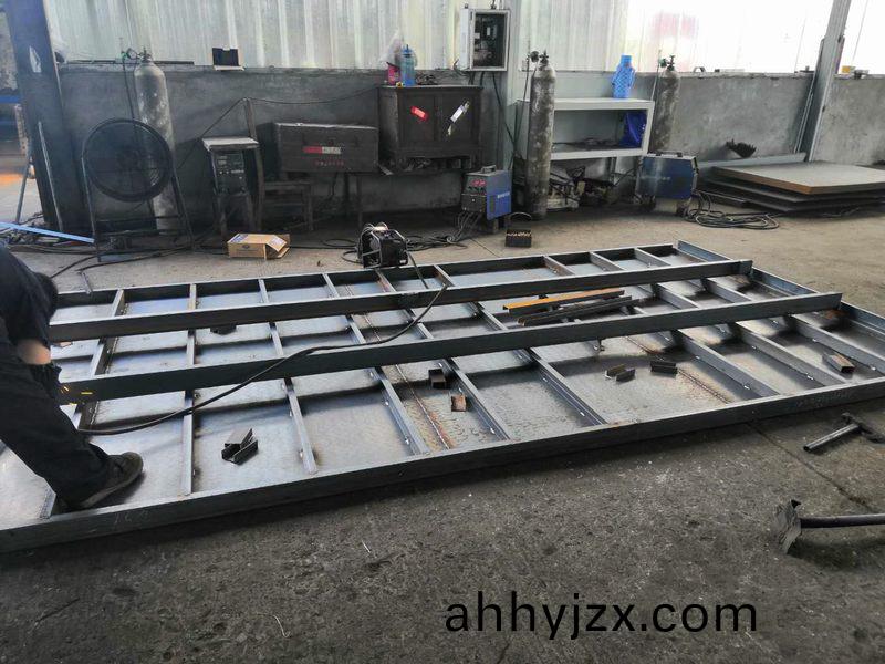 地(di)闆(ban)銲接(jie)