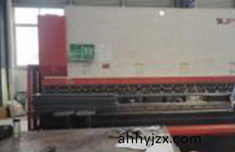 數控(kong)折彎(wan)機